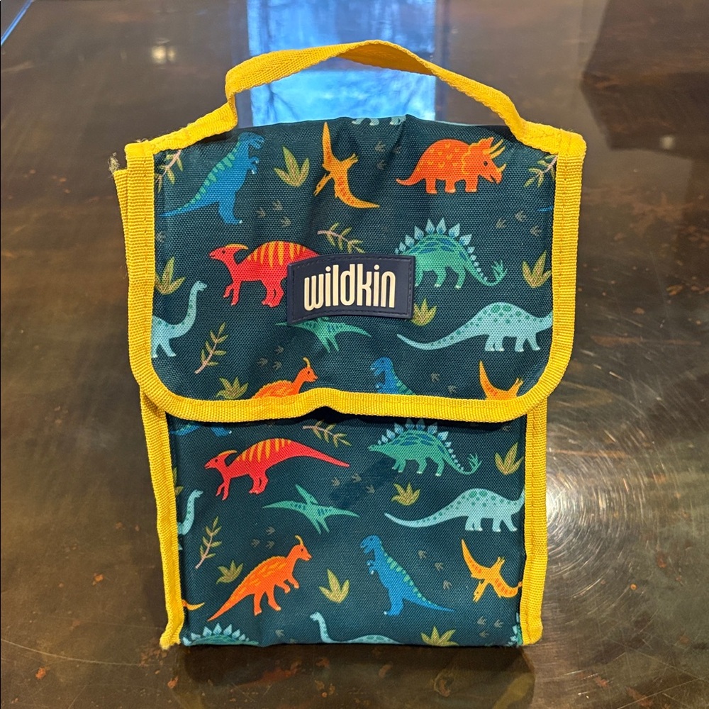 Wildkin Kids Insulated Lunch Bag, Dinosaur, green and orange and blue